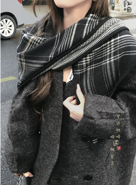 暖意围藏！格子外搭披肩围巾两用女冬季高级感2025巨好看围脖配饰