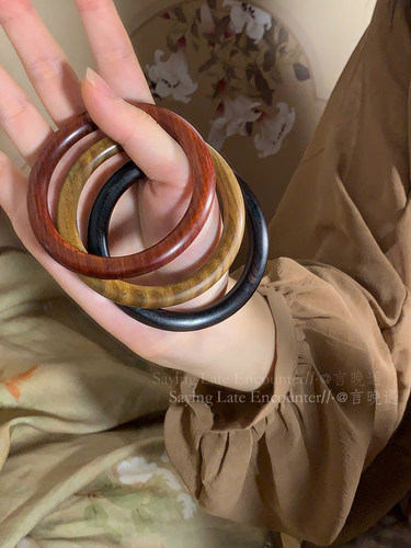 简约檀木手镯小众高级感手饰