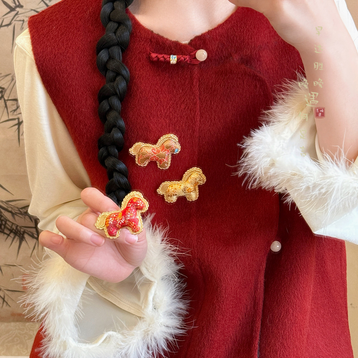 「马年吉祥」国风宋锦小马胸针女新中式马年搭配毛衣胸花新年别针,饰品/流行首饰/时尚饰品新,胸针,淘宝优惠券,粉丝福利购,淘宝优惠卷