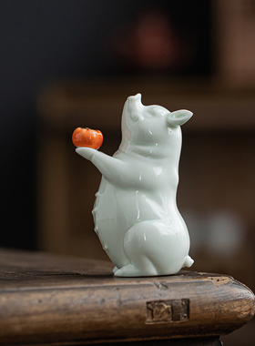 创意猪柿大吉摆件陶瓷生肖可爱小猪家居客厅桌面装饰工艺礼品摆饰