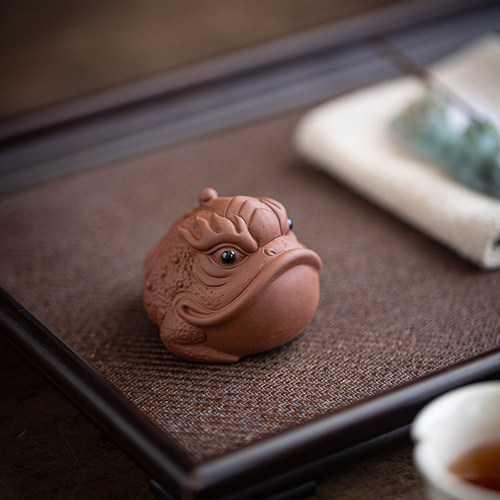 迷你招财可爱小金蟾茶宠摆件