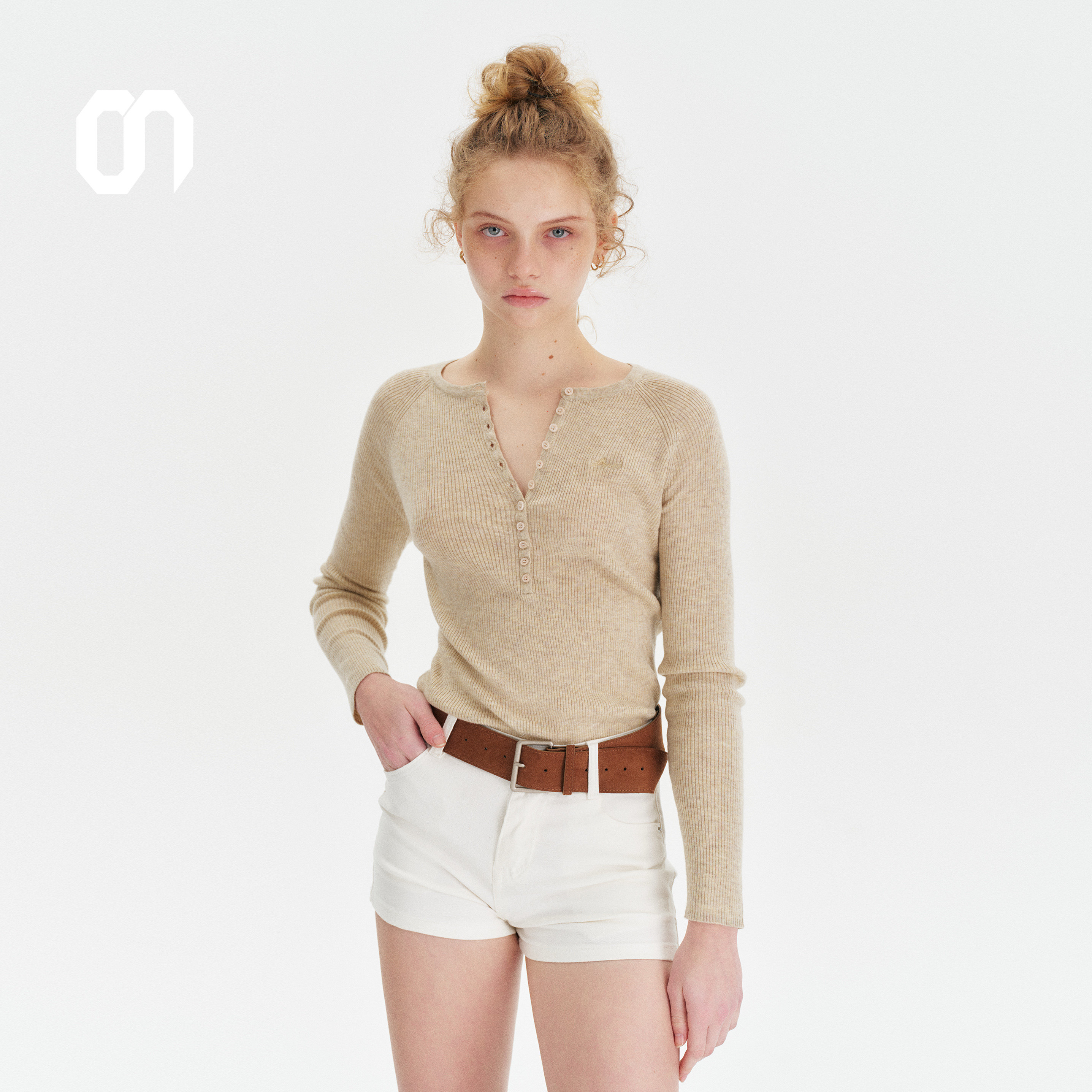 Amee极简复古白色微弹牛仔短裤女 基础款修身显瘦百搭热裤,女装/女士精品,短裤,淘宝优惠券,粉丝福利购,淘宝优惠卷