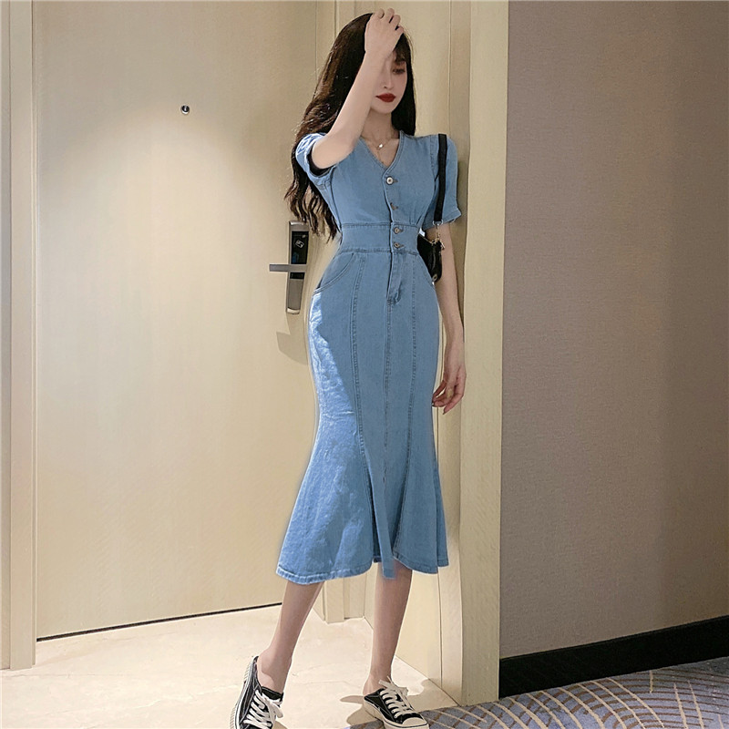 2020 new French style retro split V-neck dress bubble sleeve mid length fishtail denim skirt
