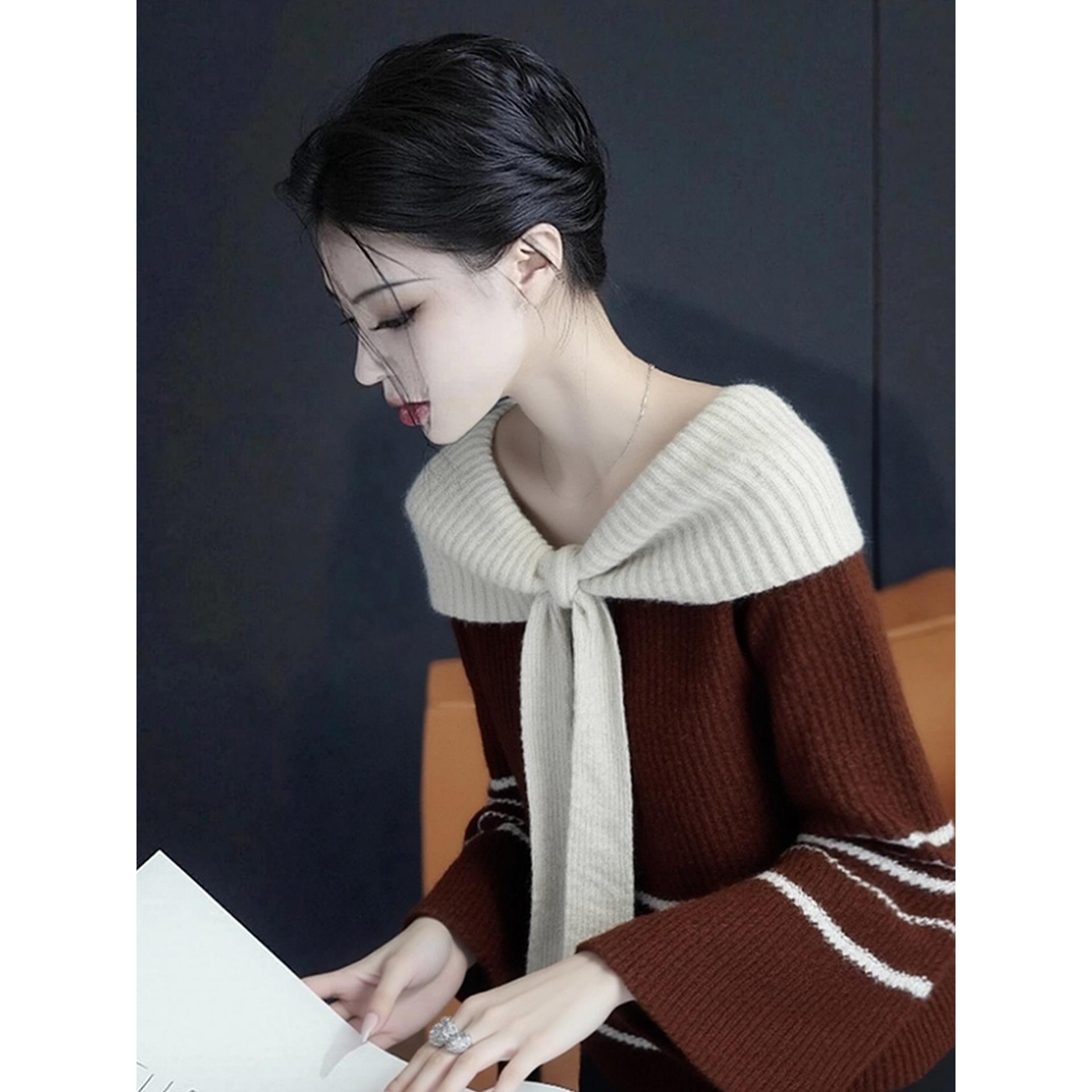 MONLOUVE专柜撤回国际大牌女装条纹针织衫高级慵懒风咖啡色围巾领