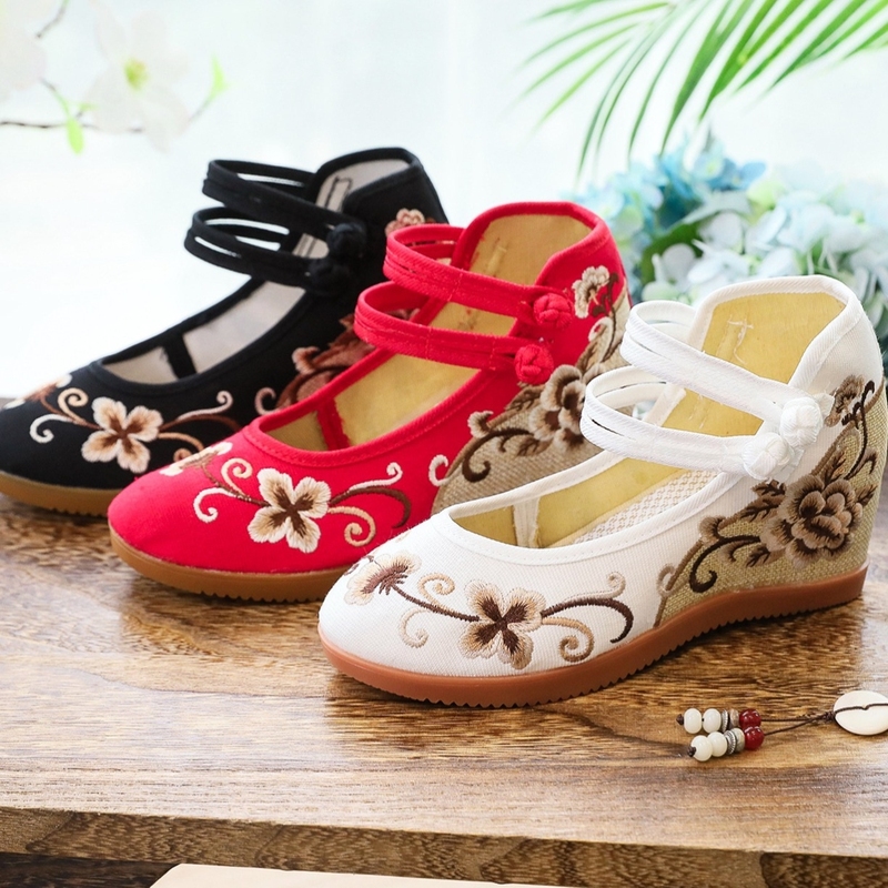 高跟鞋 单鞋 坡跟绣花布鞋 古风国风民族风春秋女士布鞋女鞋