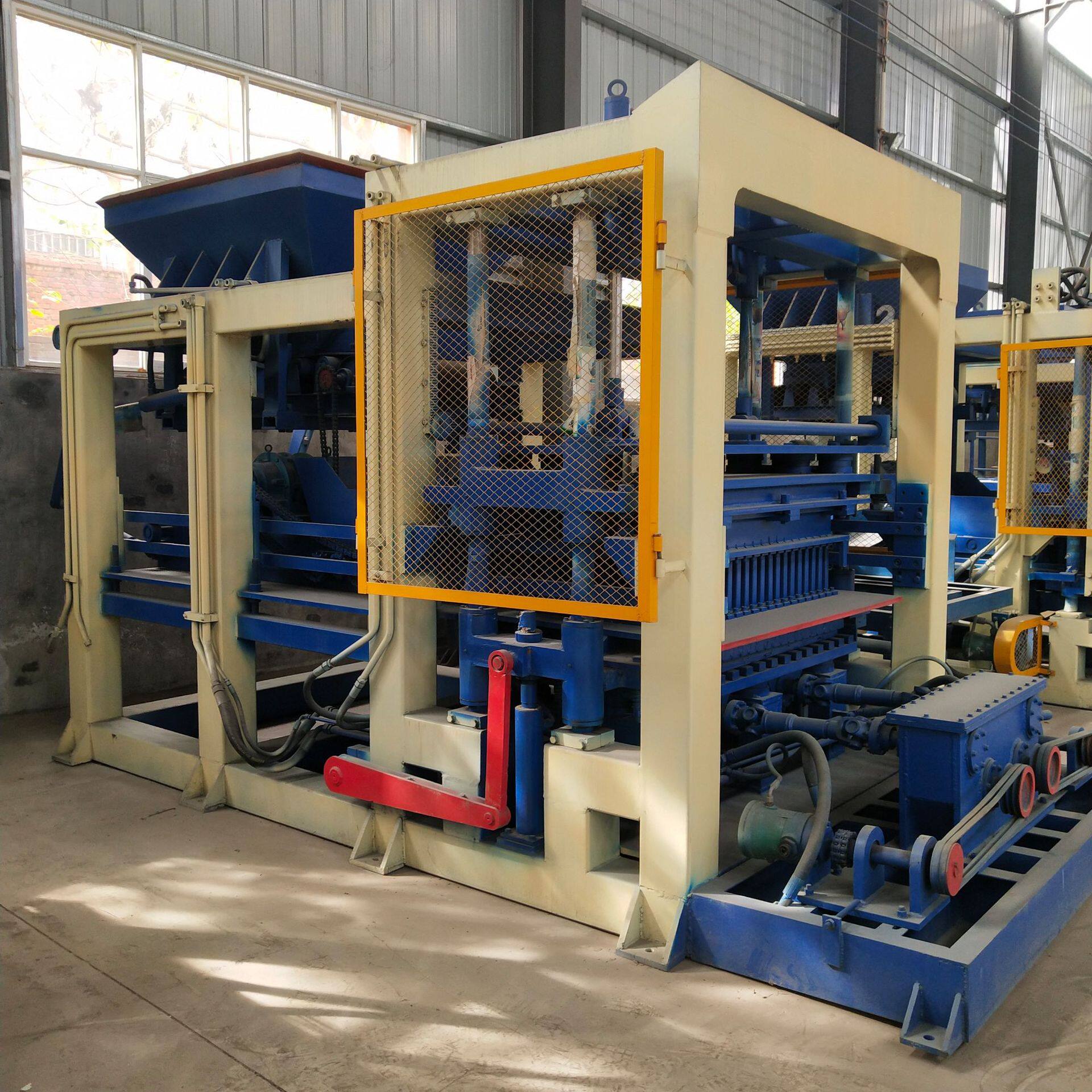 大型免烧砖制砖设备加铁丝布丝垫块机  高铁支撑垫块设备生产线