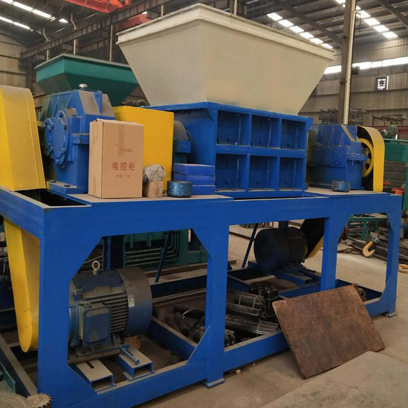 煤气罐现场撕碎视频 废旧钢筋撕碎机 强劲万能金属撕碎破碎机