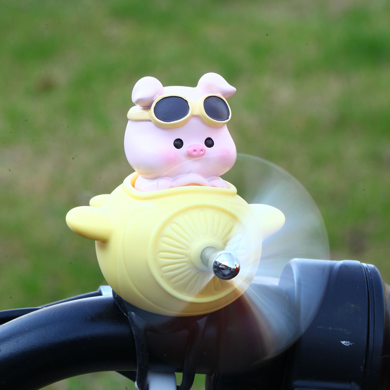 可爱小猪风车自行电瓶车摆件电动摩托车装饰小配件公仔玩偶装饰品-封面