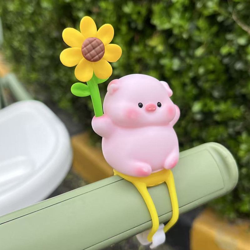 小猪挂在婴儿车上玩具挂件宝宝手推车旋转风车装饰遛娃神器小配件