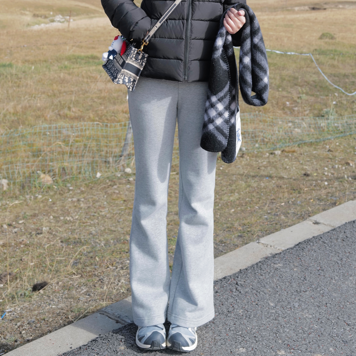 INNQ松紧高腰灰色抓绒微喇长裤