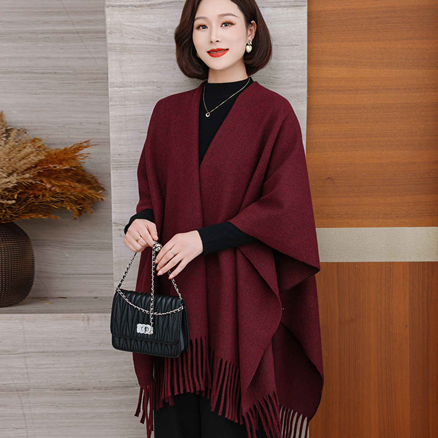 秋冬款羊毛氛围感披肩纯色加厚流苏斗篷围巾高级感气质复古风外搭,服饰配件/皮带/帽子/围巾,围巾/丝巾/披肩,淘宝优惠券,粉丝福利购,淘宝优惠卷