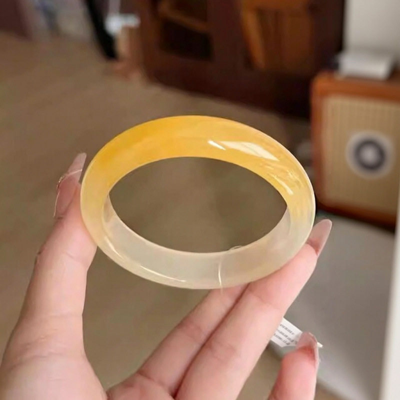 纯天然黄龙玉手镯女款冰种半山水