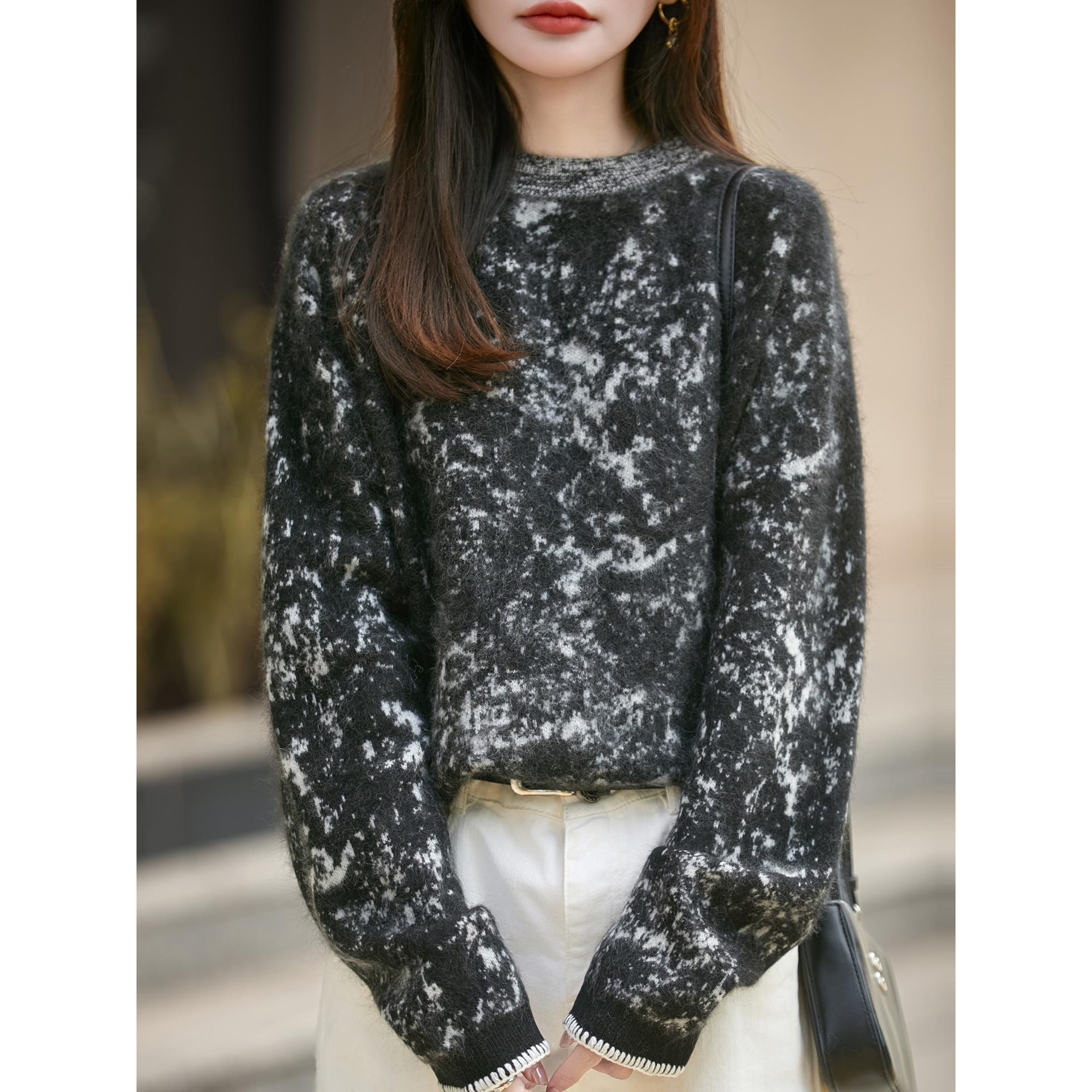 MONLOUVE法式重工水墨提花拉绒针织衫女25秋冬加厚保暖百搭打底毛