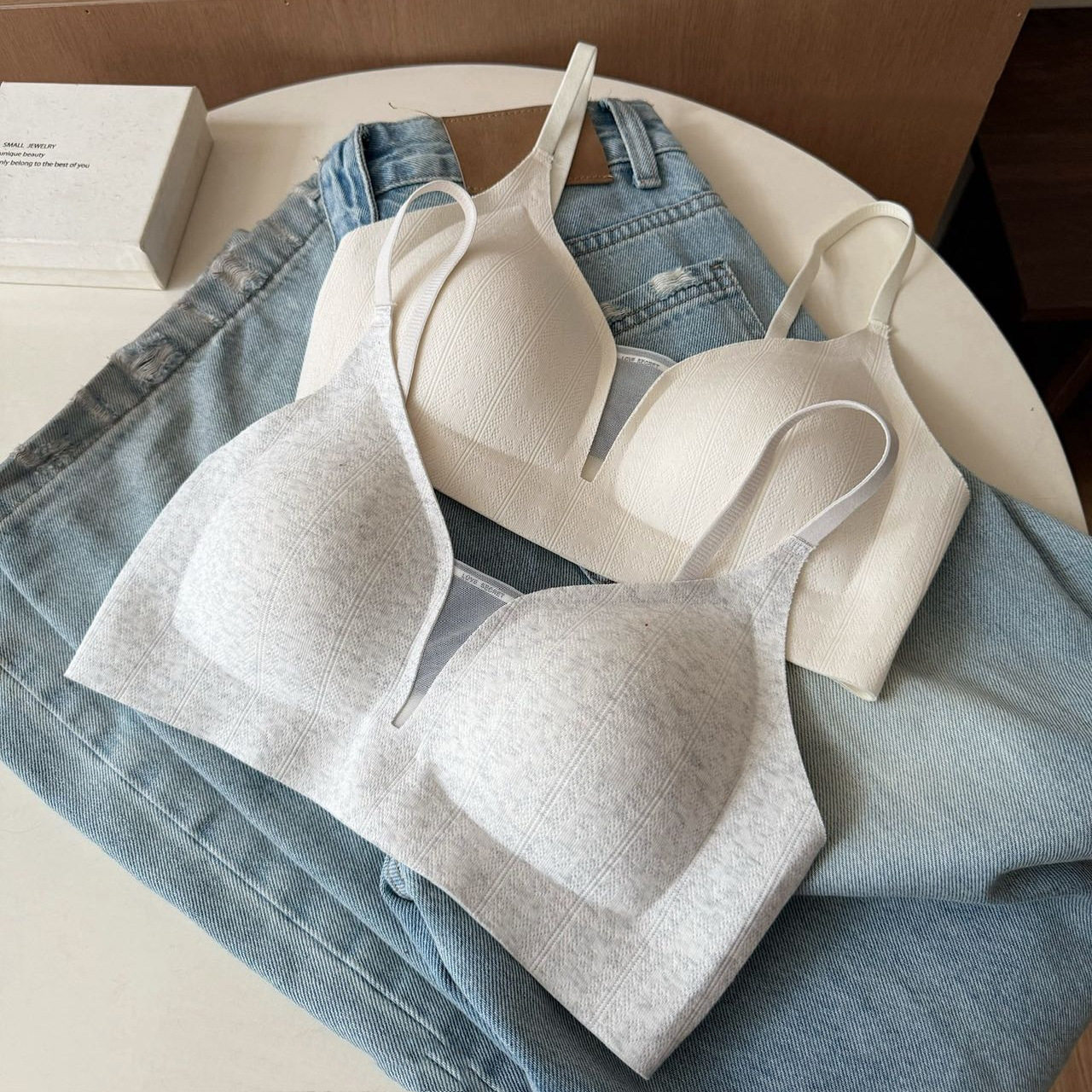早秋棉质微磨毛保暖网纱内衣女小胸聚拢固定杯无痕软支撑文胸