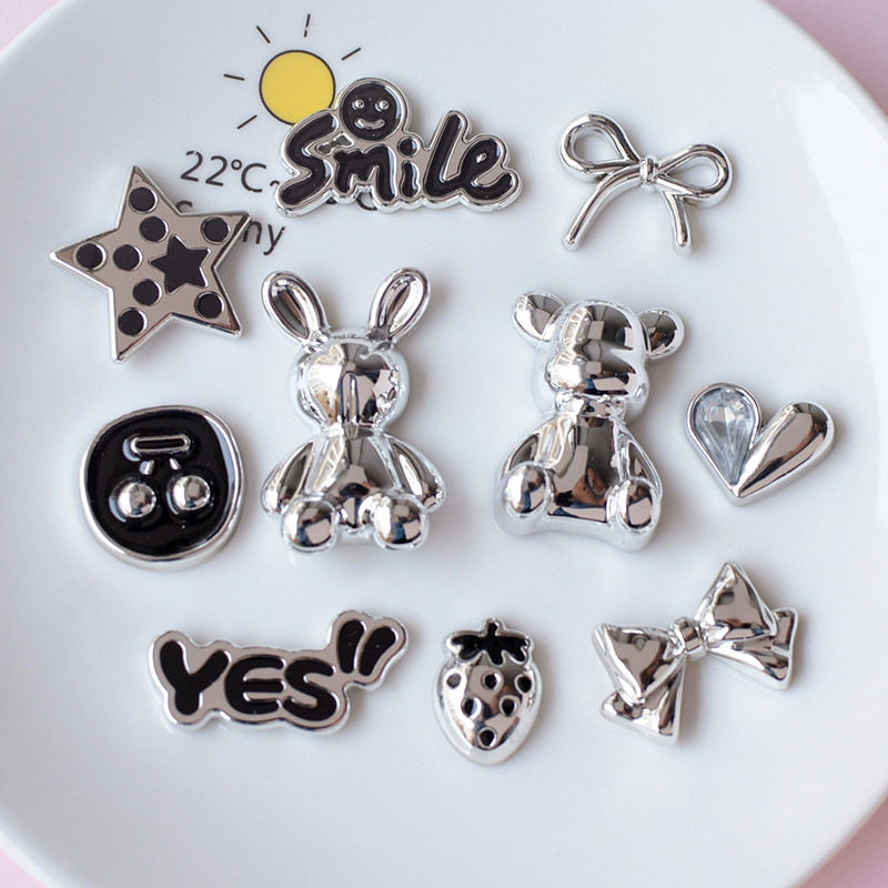 自制洞洞鞋扣金属感电镀兔子小熊饰品树脂配件手机壳鞋花diy材料,服饰配件/皮带/帽子/围巾,鞋扣,淘宝优惠券,粉丝福利购,淘宝优惠卷