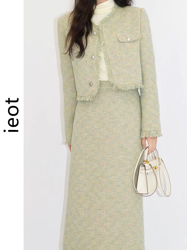2024秋冬新款法式小香风三件套设计感小众收腰显瘦别致减龄连衣裙
