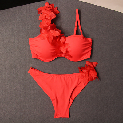 泳衣女2025新款白色分体性感大胸三点式小胸聚拢显瘦泡温泉比基尼