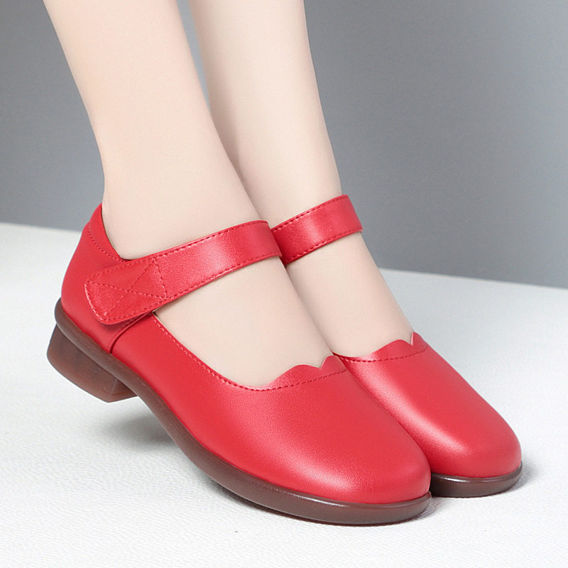 高端2026中年妈妈鞋跳舞红皮鞋女秋季新款软皮软底中老年时尚单鞋,女鞋,浅口单鞋,淘宝优惠券,粉丝福利购,淘宝优惠卷