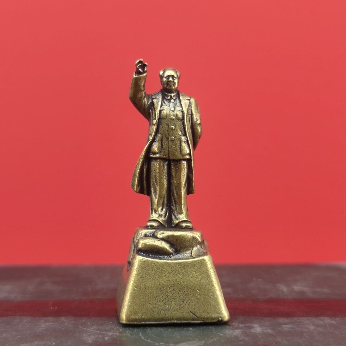 东方红毛主席铜像迷你款教员铜像伟人雕像毛泽东全身立像桌面摆件