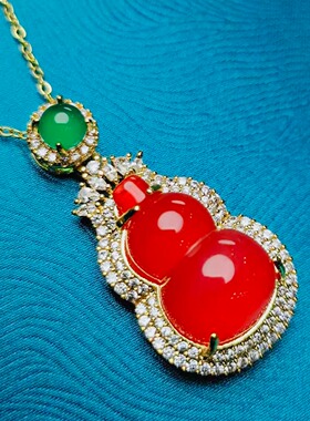 天然冰彩玛瑙玉髓中国红色葫芦吊坠锁骨项链挂件时尚女款玉坠项链
