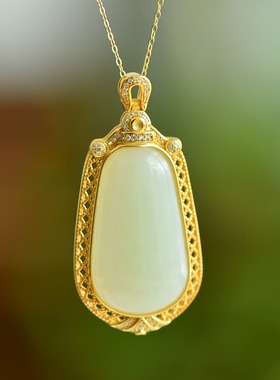 S925银和田玉羊脂白玉梯形无事牌玉石吊坠挂件女时尚玉坠项链