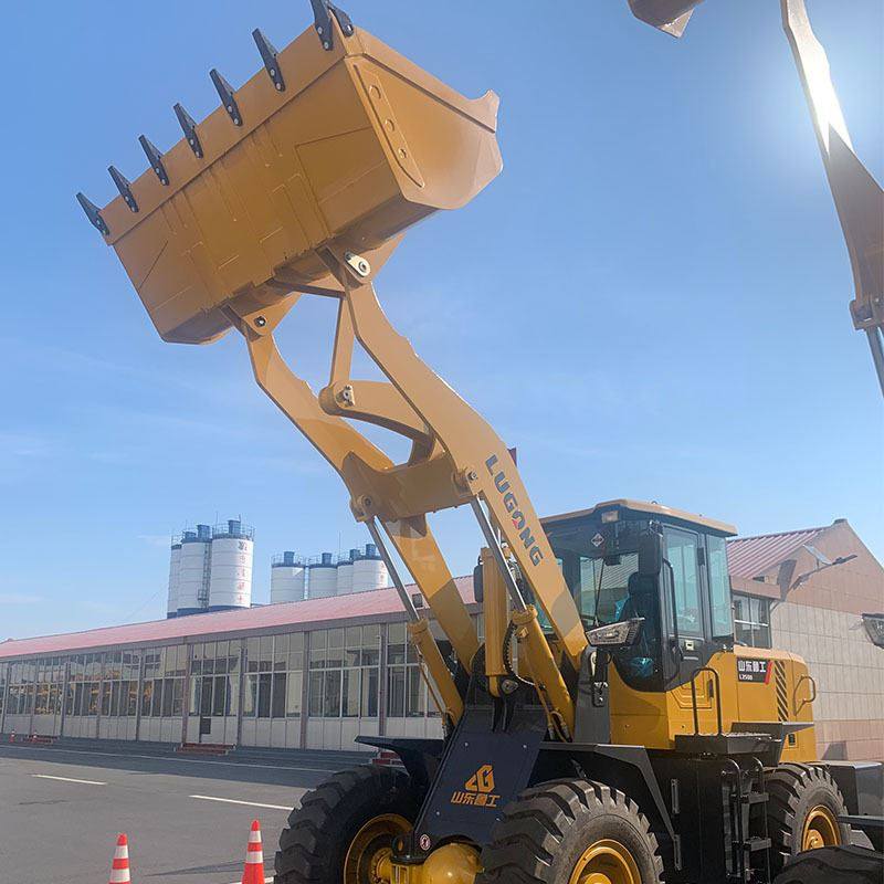 鲁工t930四驱装载机搬运养殖工程建筑农用装卸车大型柴油铲车