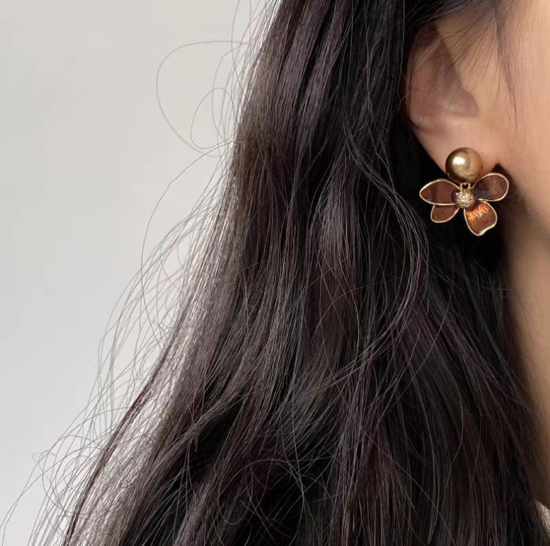法式咖色美拉德秋冬珐琅复古珍珠花朵耳环轻奢设计高级耳坠耳饰女
