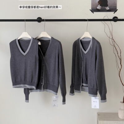 学院灰色假两件拼色毛衣一整套装