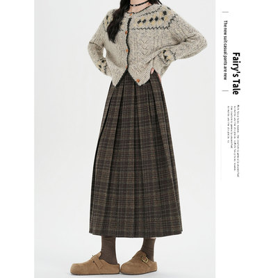 这样穿真的超气质！百褶毛呢半裙