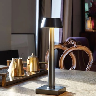 新品充电海派风侘寂风金属灯体飞碟咖啡店酒吧小台灯小夜灯