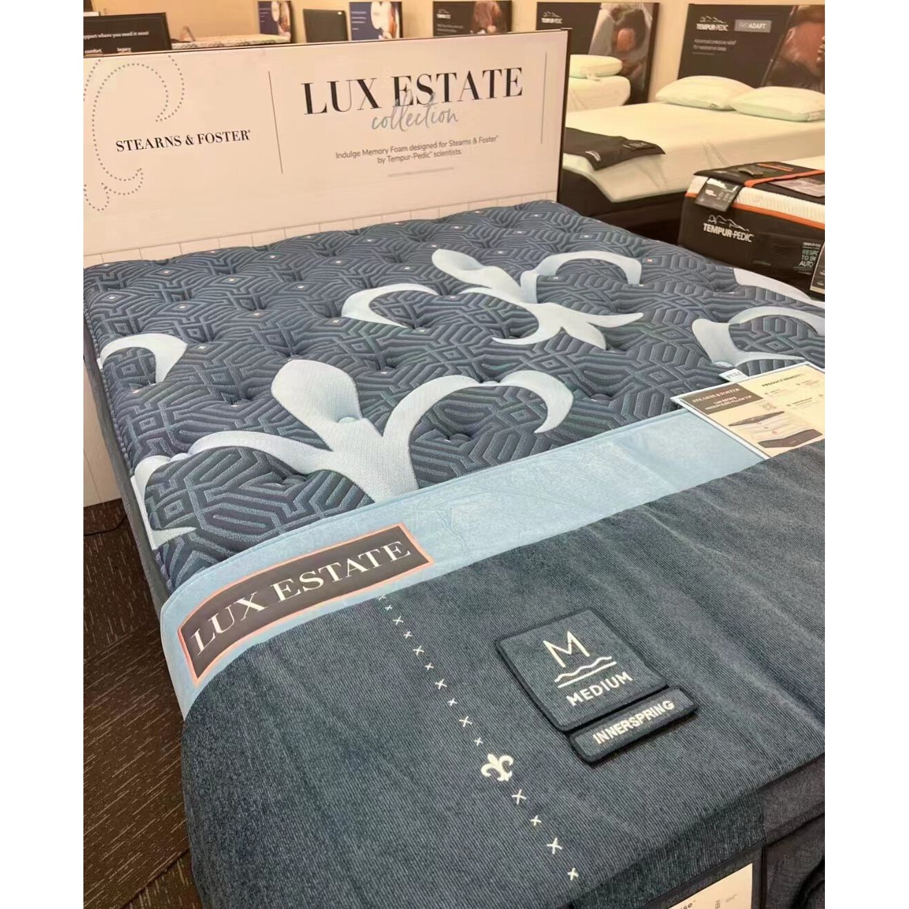 工厂直发展厅脚垫巾枕巾私人要求做搭巾床旗床尾巾