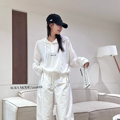Aura mode欧洲站白色连帽长袖T恤女春季宽松上衣港风穿搭新款402