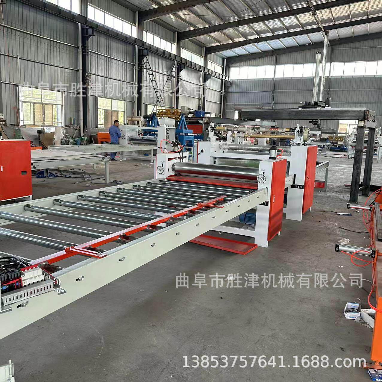 灰纸板布料复合贴面机自动除尘断膜覆膜机竹木纤维板覆面机