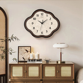 2025新款 云朵客厅挂钟家用挂墙装 饰钟表餐厅祥云大气卧室静音时钟