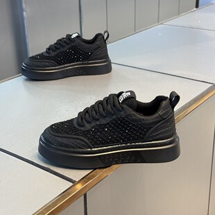 男鞋2026夏季新款时尚百搭软底低帮板鞋布面烫钻透气系带休闲鞋子