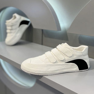 小白鞋欧洲站秋冬男鞋皮面加绒一脚蹬板鞋高帮百搭魔术贴休闲鞋