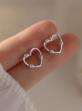 2024Fashion Simple Metal Geometric Small Earrings Party