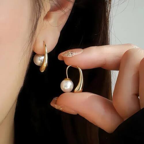 2pcs Hypoallergenic Stainless Steel imitation pearl design