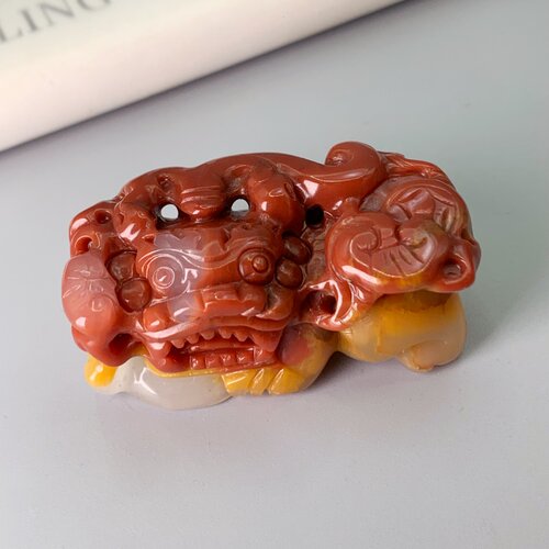 天然黄龙玉招财貔貅精雕吊坠