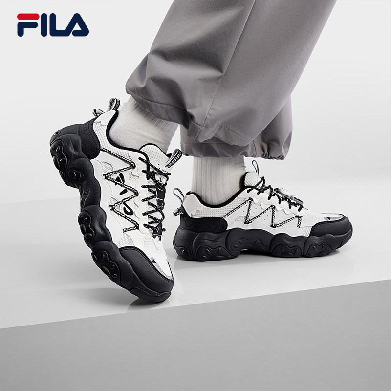 FILA斐乐女子休闲老爹鞋