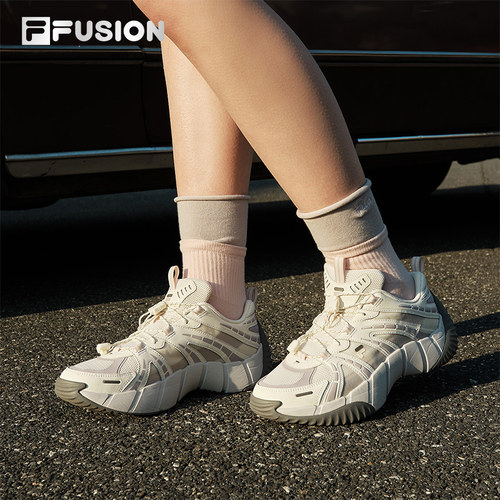 FILAFUSION斐乐女子休闲鞋