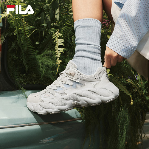 FILA斐乐女子摩登跑步运动鞋