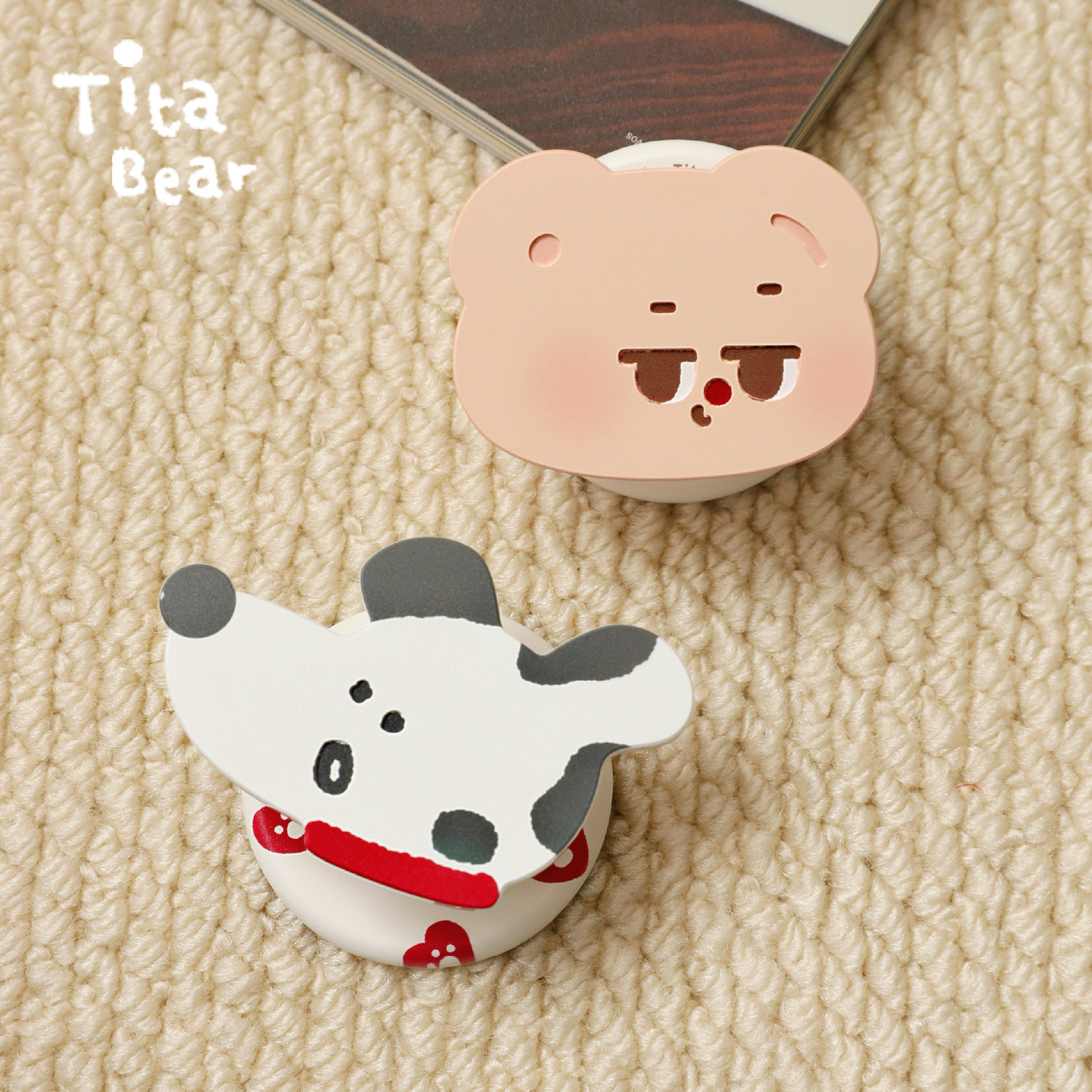 Titabear毛绒绒的陪伴磁吸支架仿木雕刻工艺手机支撑架可爱卡