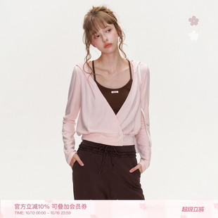 Kroche 26aw 休闲交叉V领长袖针织衫+吊带工字背心叠穿真两件套