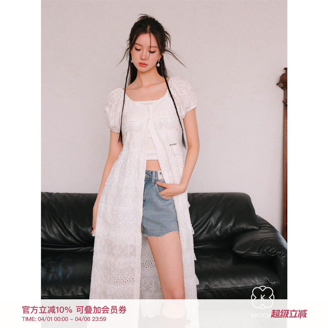 Kroche 镂空蕾丝 花边泡泡袖垂坠感方领白色连衣裙气质女