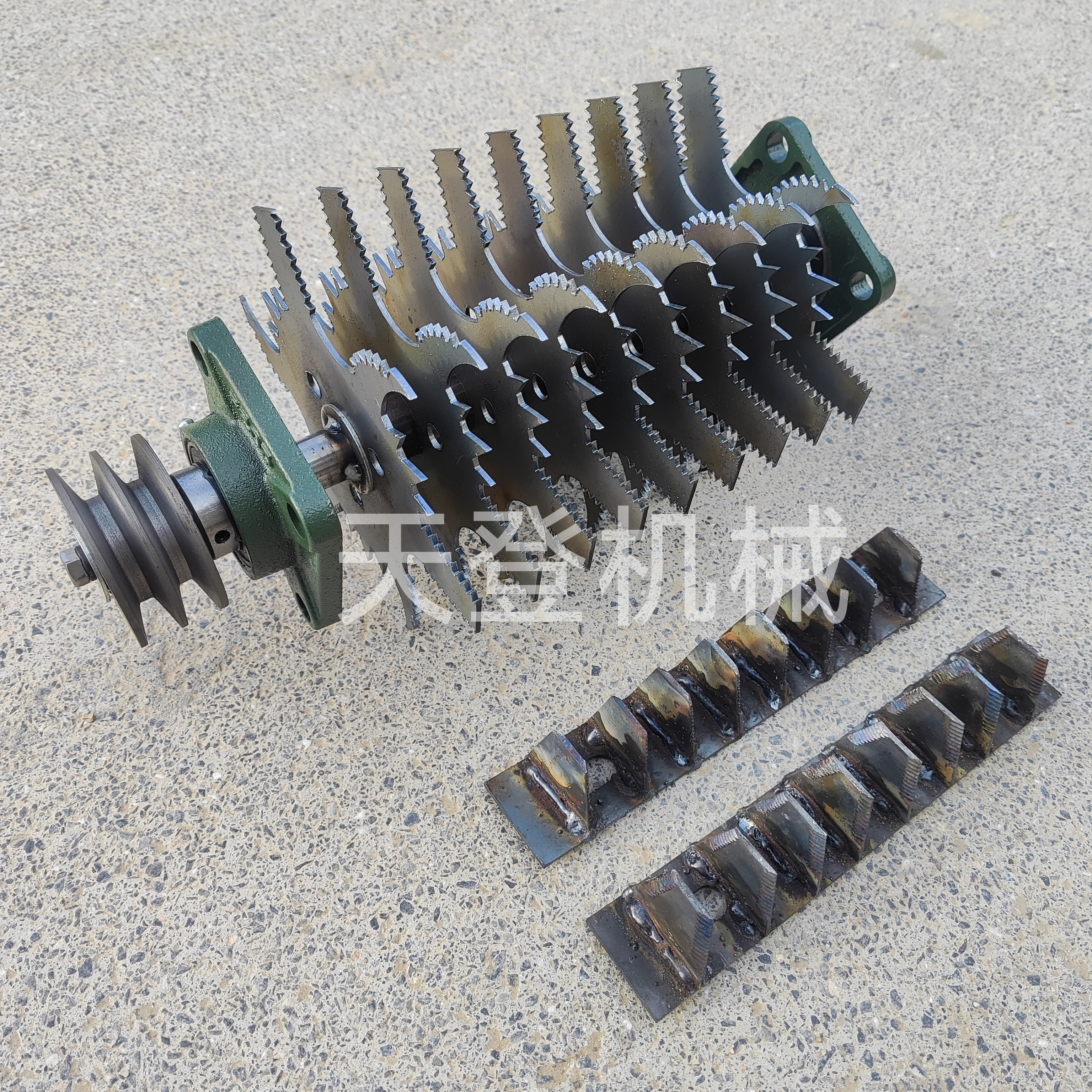 特殊卧式铡草机揉丝总成刀盘刀架卧式铡草机配件各种型号揉丝总成