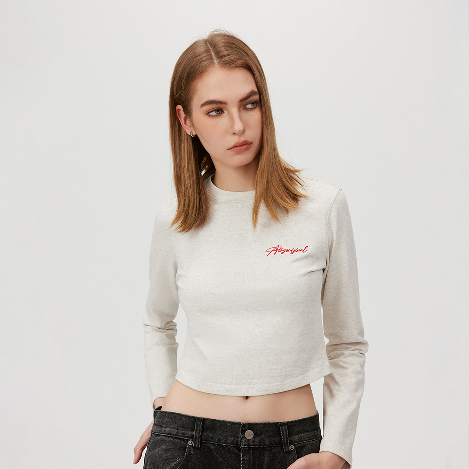 花体LOGO系列刺绣短款长袖T恤