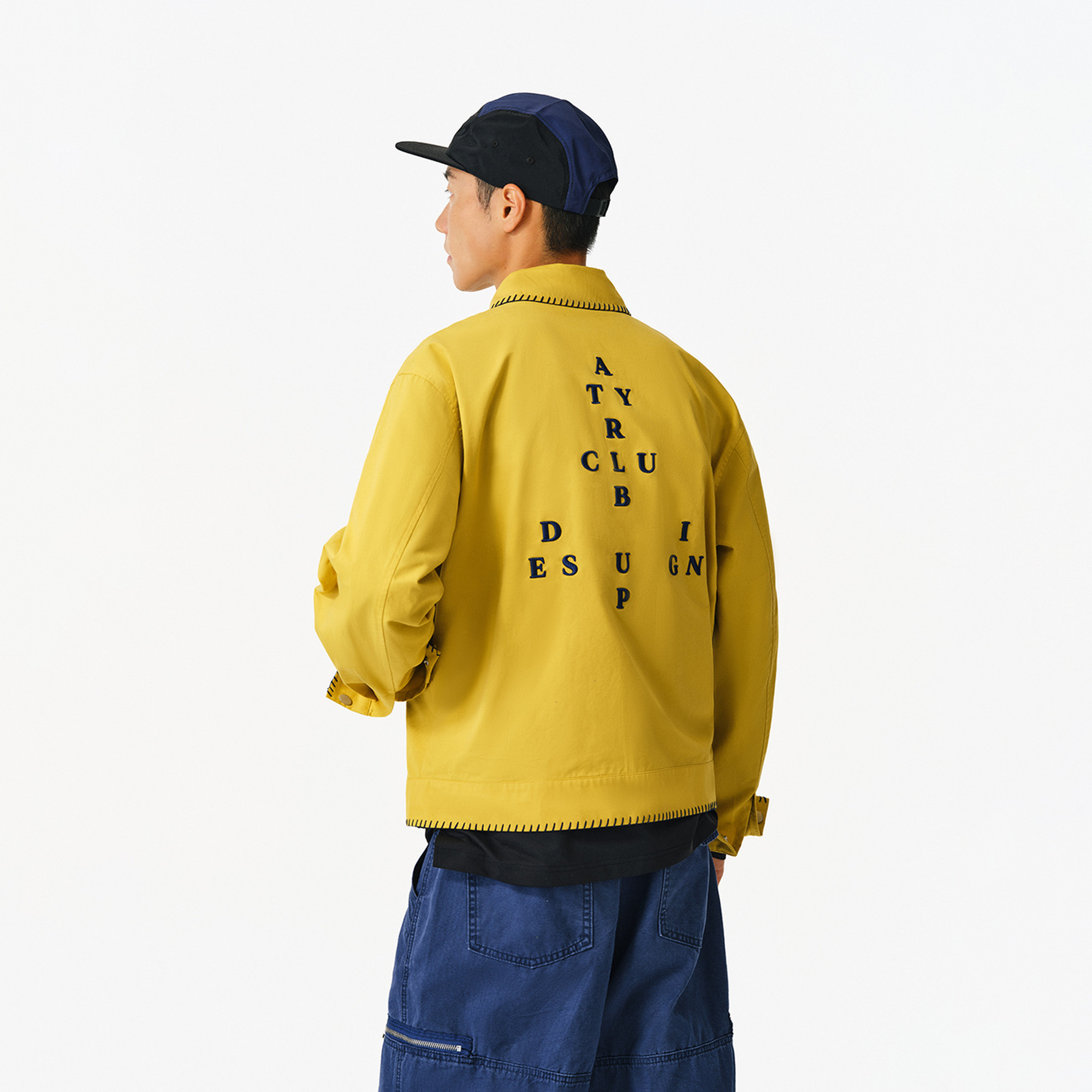 字母刺绣拉链夹克翻领情侣外套潮