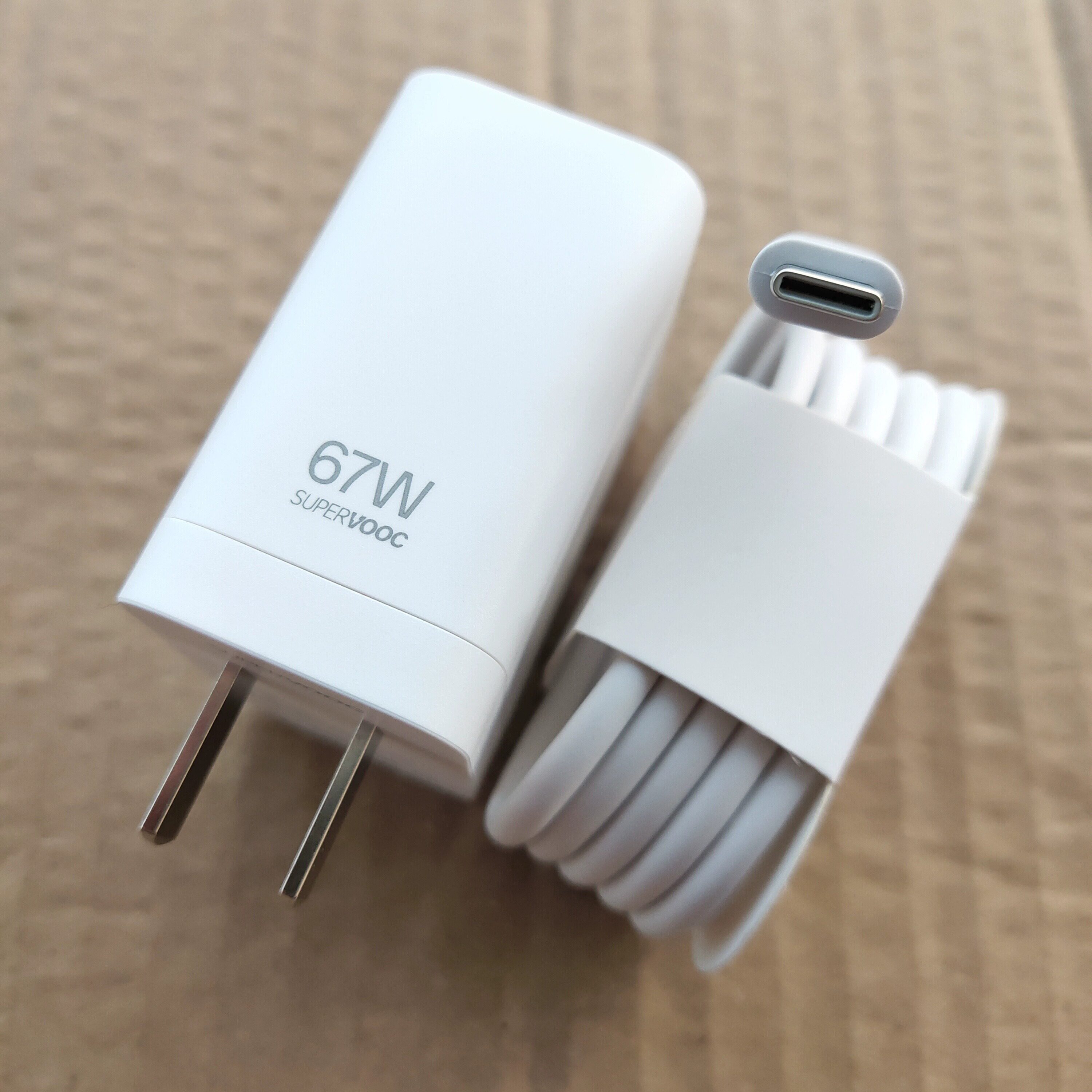 适用realme真我12Pro 10Pro + 至尊版67W原装11Pro超级闪充充电器