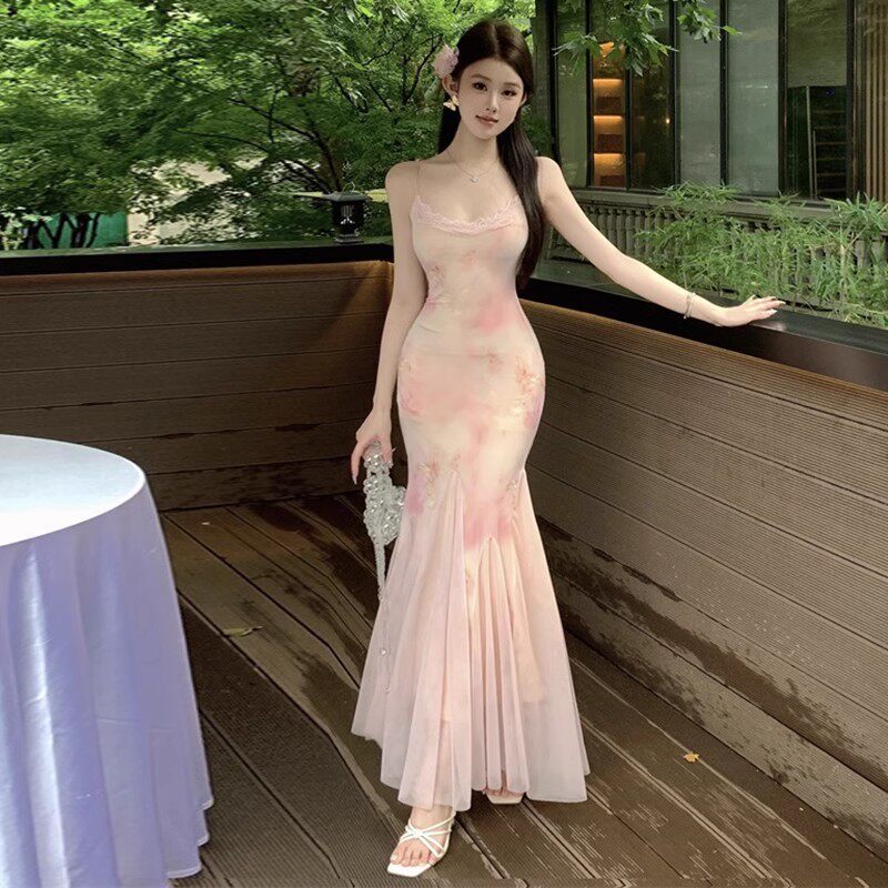 纯欲碎花网纱吊带鱼尾连衣裙